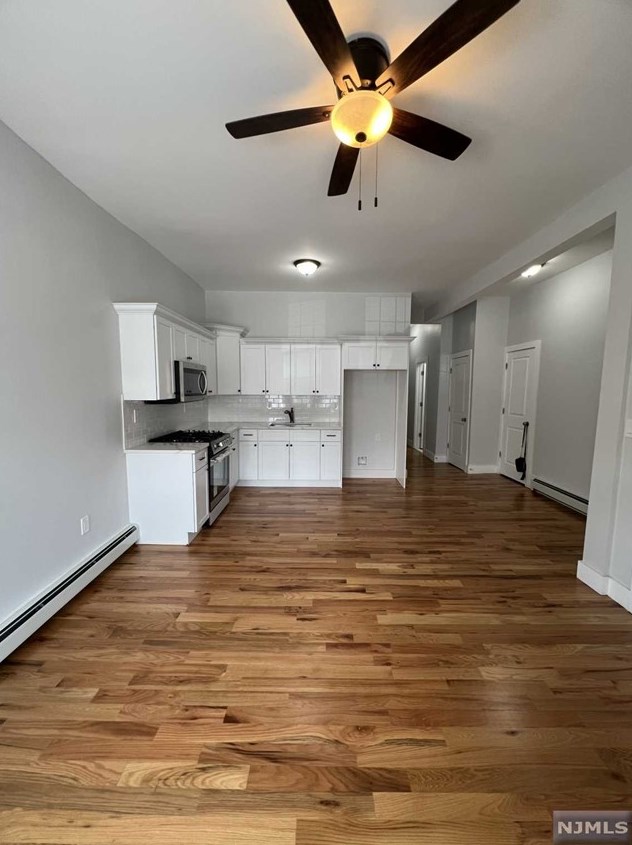 218 N 6th St #1, Newark, NJ 07107
