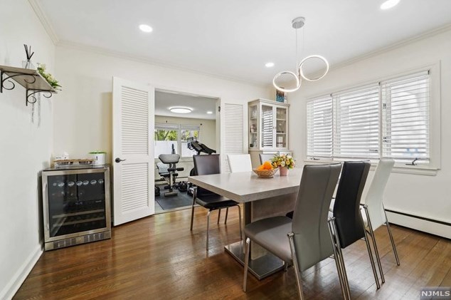 102 Herrick Ave, Teaneck NJ  07666-4107 exterior