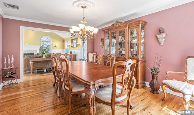 6 Conestoga Ct, Oakland NJ 07436-4003 exterior