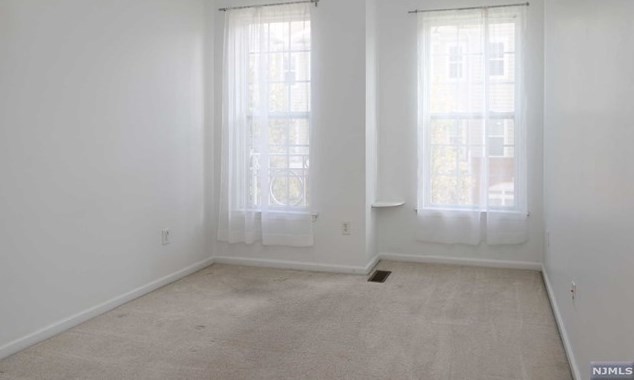 1410 Hamilton St, Belleville NJ 07109-5348 exterior