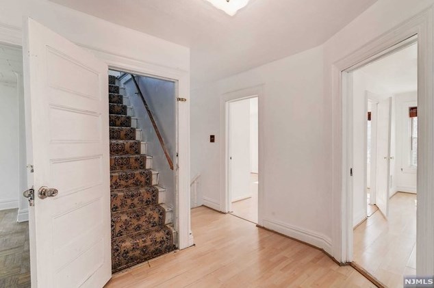 133 Grant Ave, Cresskill NJ 07626-1203 exterior