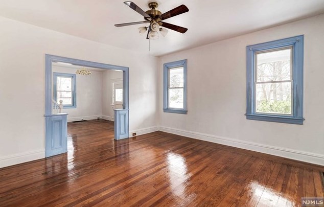 133 Grant Ave, Cresskill NJ 07626-1203 exterior