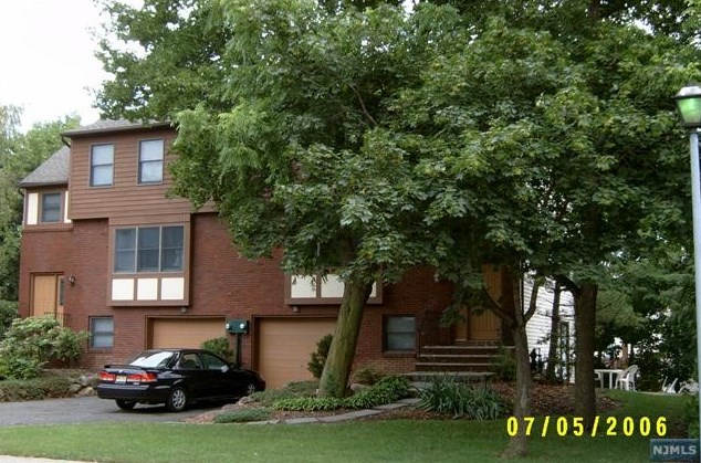 37-2 Smith St, Waldwick, NJ 07463