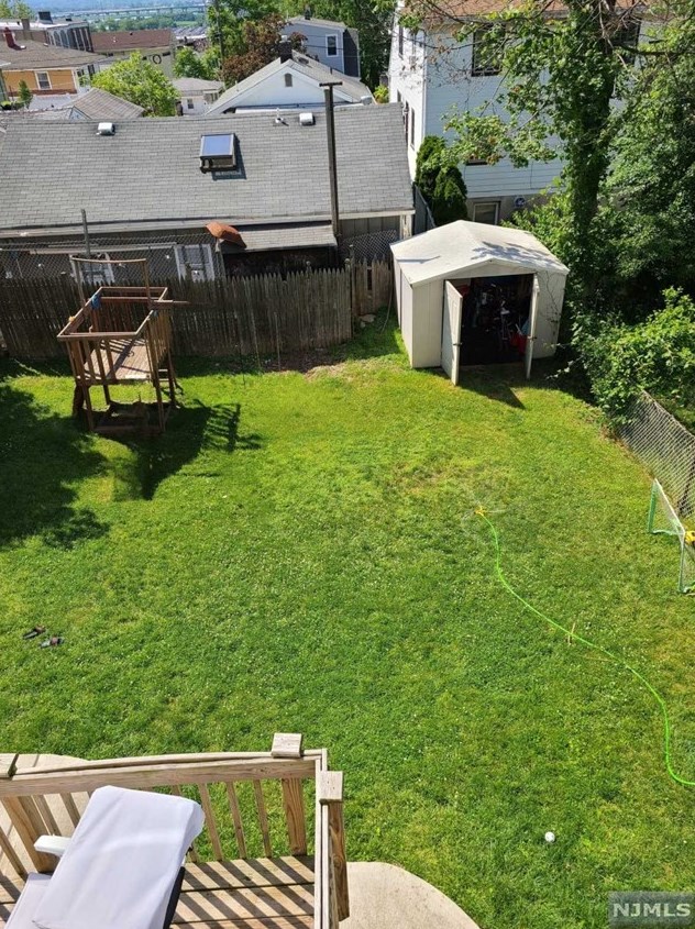 9109 Smith Ave, North Bergen, NJ 07047-4453