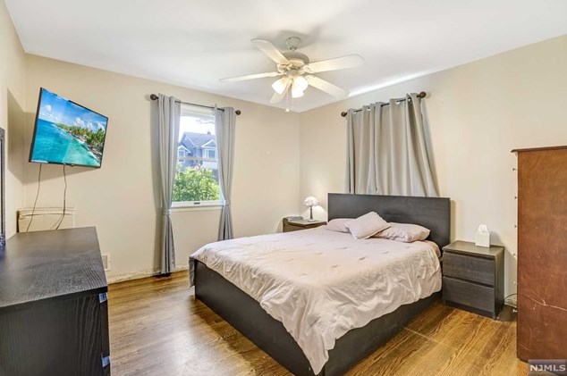 277 Lincoln Blvd, Emerson NJ 07630-1038 exterior