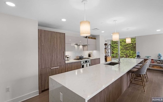 9 Ave At Port Imperial #401, West New York, NJ 07093