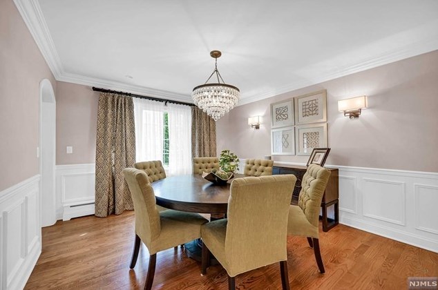 3 Lark Ln, Montvale NJ  07645-1131 exterior