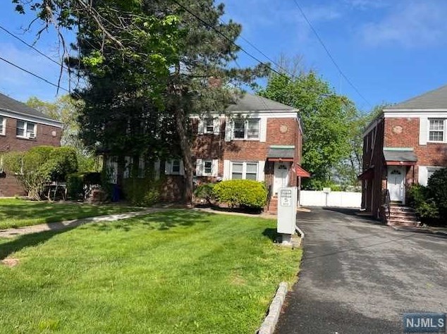 743 Broad Ave #b, Ridgefield, NJ 07657