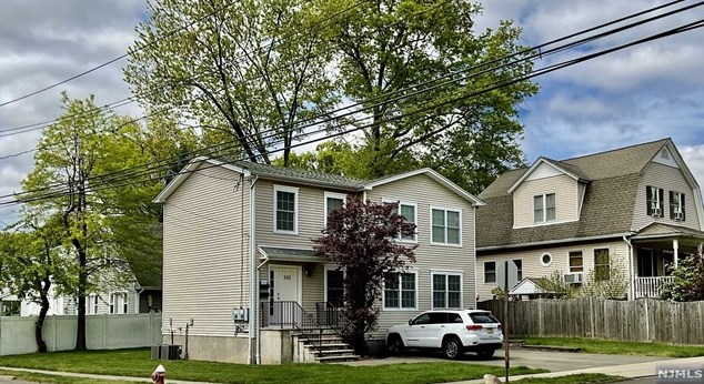 300 New Milford Ave #a, Dumont, NJ 07628