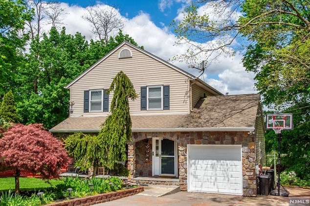 6 Ogden Ter, Kinnelon, NJ 07405-1112