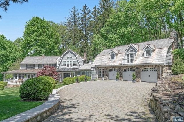 248 E Saddle River Rd, Upper Saddle River, NJ 07458