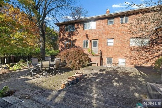 1514 9th St, West Fort Lee NJ  07024-2121 exterior