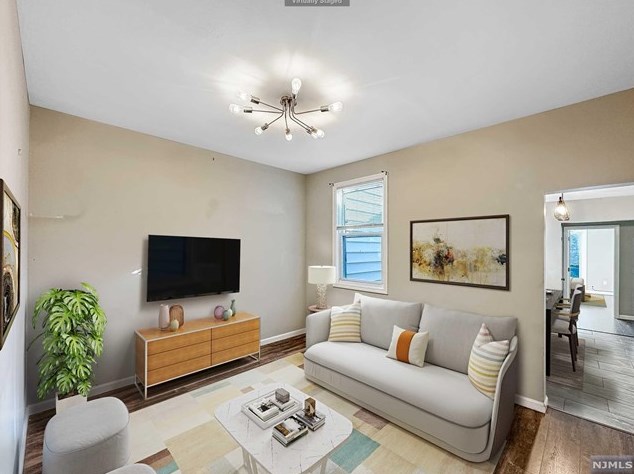 161 St, Union City NJ 07087-5439 exterior