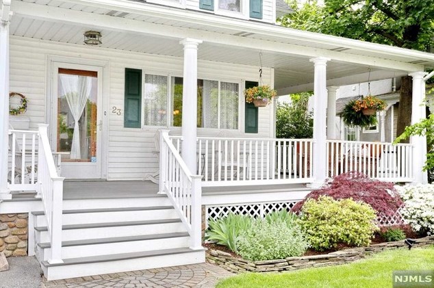 23 Hope St, Ridgewood, NJ 07450-4504
