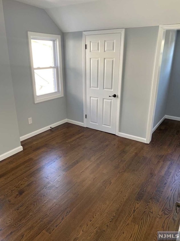 377 Parker Ave, Hackensack NJ  07601-1831 exterior