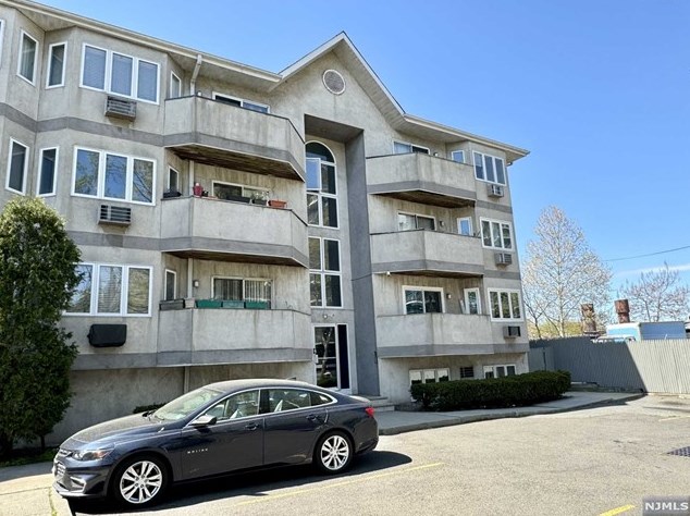 776-784 6th St, Newark, NJ 07107-2730