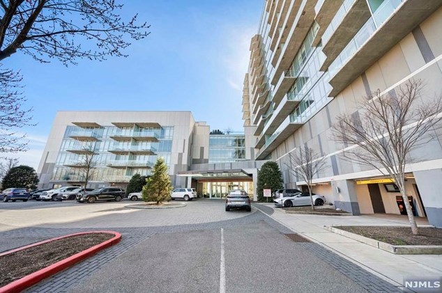 320 Adolphus Ave #413, Cliffside Park, NJ 07010