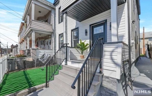59 Van Winkle Ave #2, Outwater, NJ 07026
