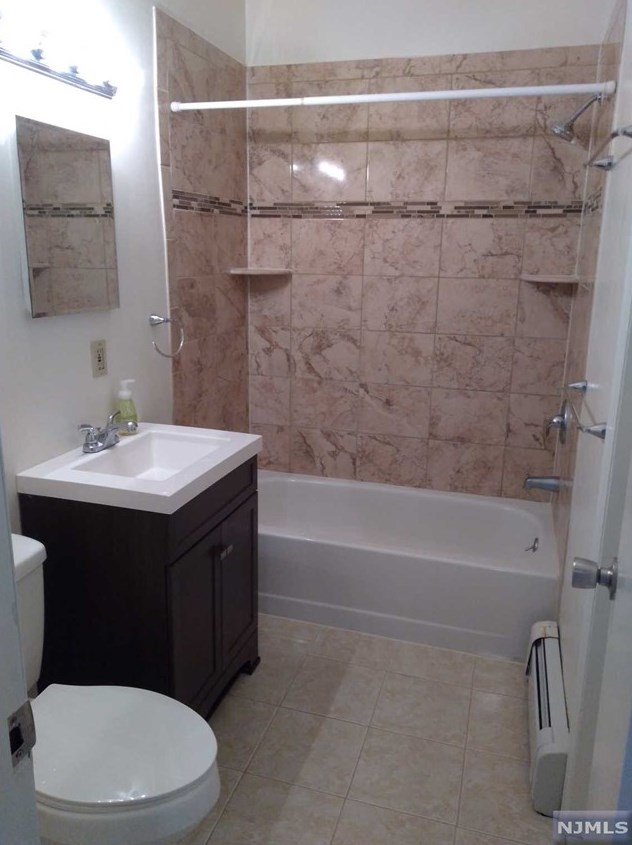 4 Sidney Ave, Rutherford NJ 07070-1230 exterior