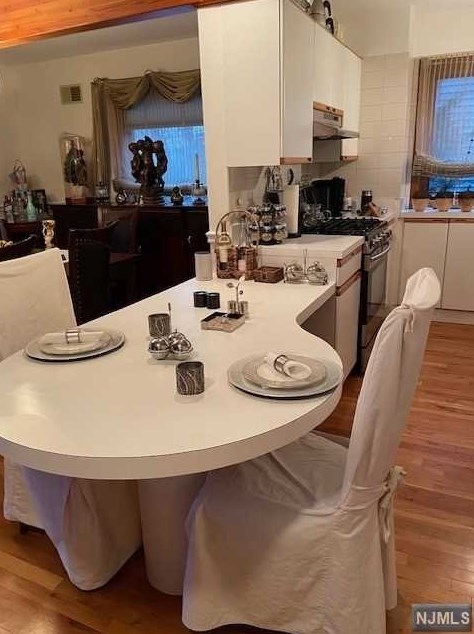 490 Undercliff Ave, Edgewater, NJ 07020