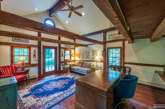 1687 County Rd 565, Wantage NJ 07461-4809 exterior