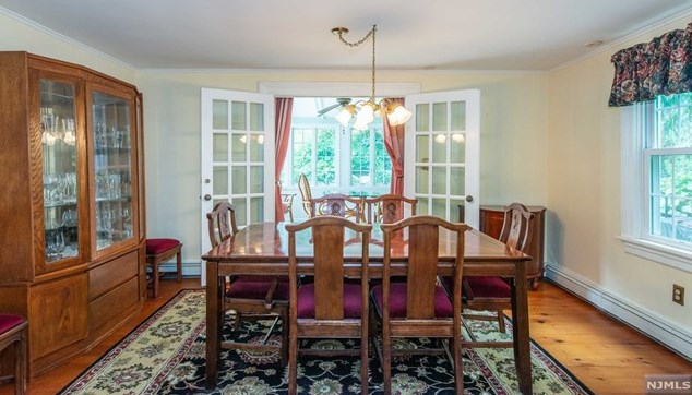 1687 County Rd 565, Wantage NJ 07461-4809 exterior