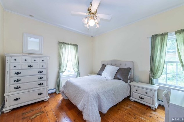 1687 County Rd 565, Wantage NJ 07461-4809 exterior