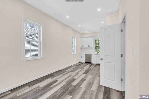 155 Fairview Ave, Teaneck NJ 07666-5931 exterior