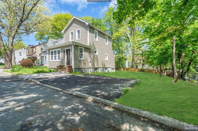 155 Fairview Ave, Teaneck NJ 07666-5931 exterior