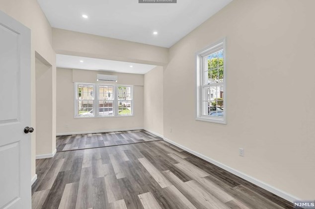 155 Fairview Ave, Teaneck NJ 07666-5931 exterior