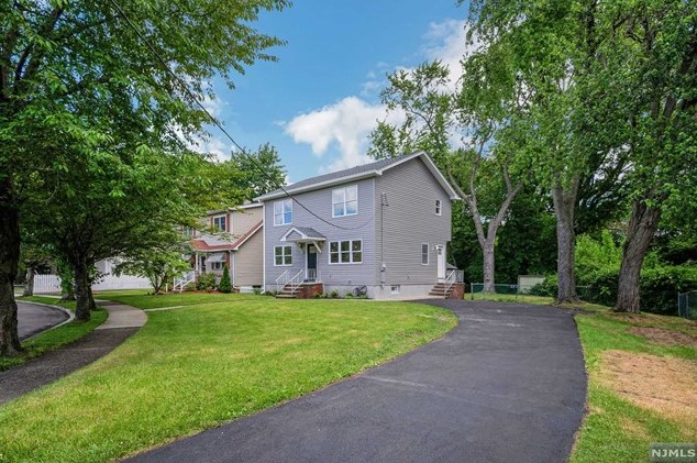 48 Garwood, Outwater NJ 07026-3524 exterior