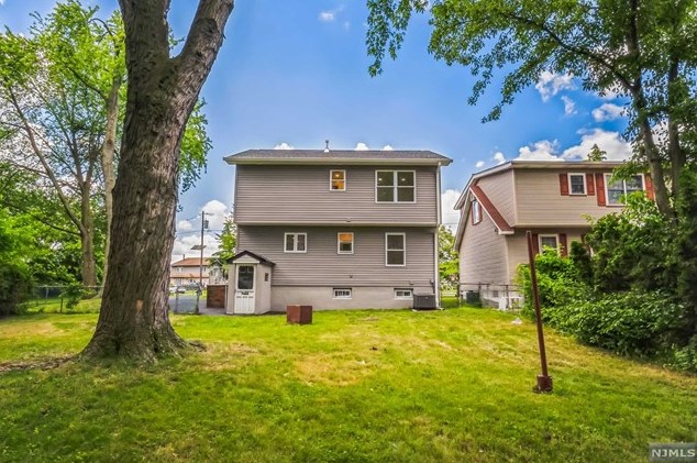 48 Garwood, Outwater NJ 07026-3524 exterior