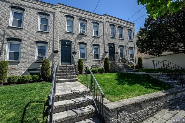 557 Broad St #559a, Carlstadt, NJ 07072