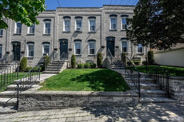 557 Broad St #557a, Carlstadt, NJ 07072