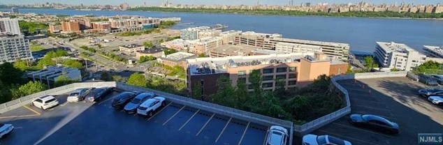 8800 Blvd E #6g, North Bergen, NJ 07047