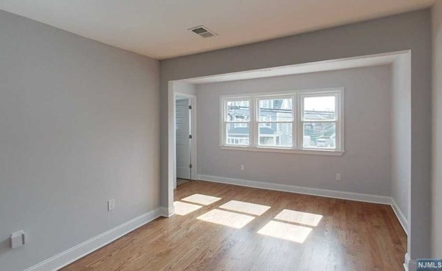 16 Melrose Ave, North Arlington, NJ 07031-5918