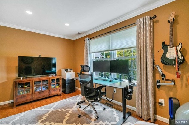 44 Allison Way, Emerson NJ 07630-1829 exterior