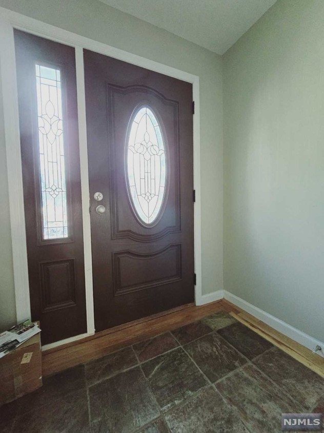 515 Cross St, East Newark, NJ 07029