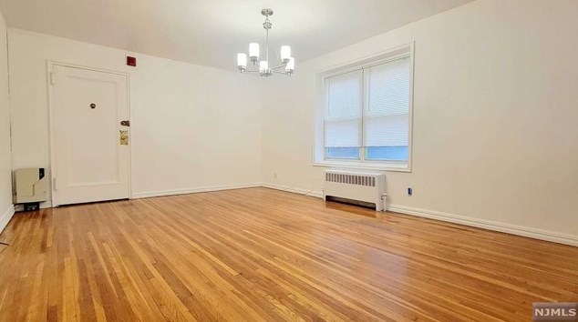 2350 Linwood Ave #2f, West Fort Lee, NJ 07024