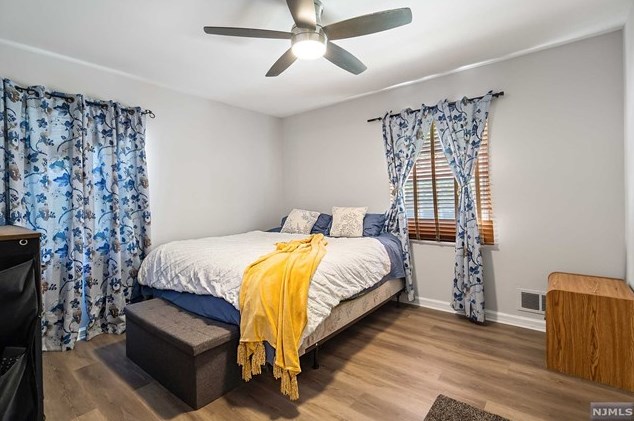 241 Van Buskirk Rd, Teaneck NJ 07666-6361 exterior