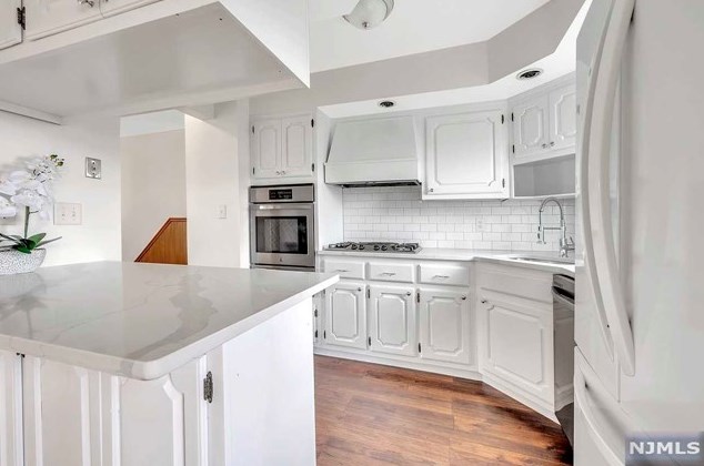 453 Madeline Ave, Outwater NJ 07026-2006 exterior