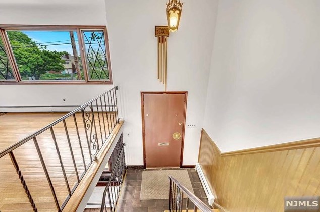 453 Madeline Ave, Outwater NJ 07026-2006 exterior