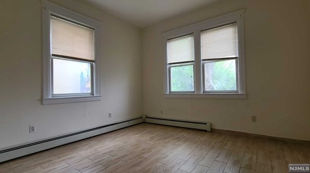 412 Greenmount Ave, Cliffside Park, NJ 07010