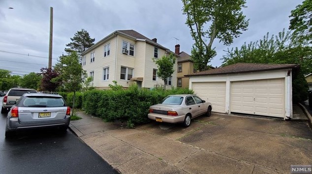 412 Greenmount Ave, Cliffside Park NJ  07010-1610 exterior