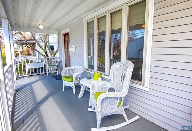 58 Cresskill Ave, Cresskill NJ  07626-1415 exterior
