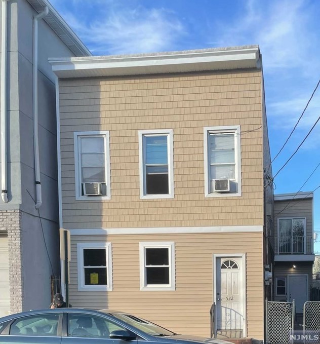 522 4th St, Union City NJ  07087-2897 exterior