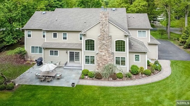 59 Chapel Rd, Mahwah, NJ 07430-2841