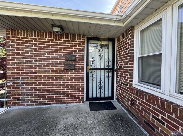 1619 Ann St, West Fort Lee, NJ 07024-2608