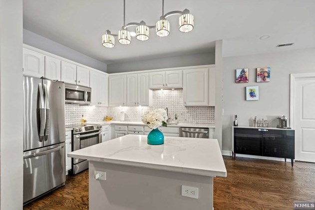 22 Ave At Port Imperial #406, West New York, NJ 07093