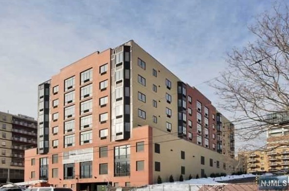 29 1st St, Hackensack NJ  07601-2014 exterior